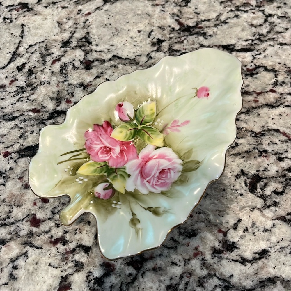 Vintage Lefton China Hand Painted Trinket Dish 1860 excellent condition.